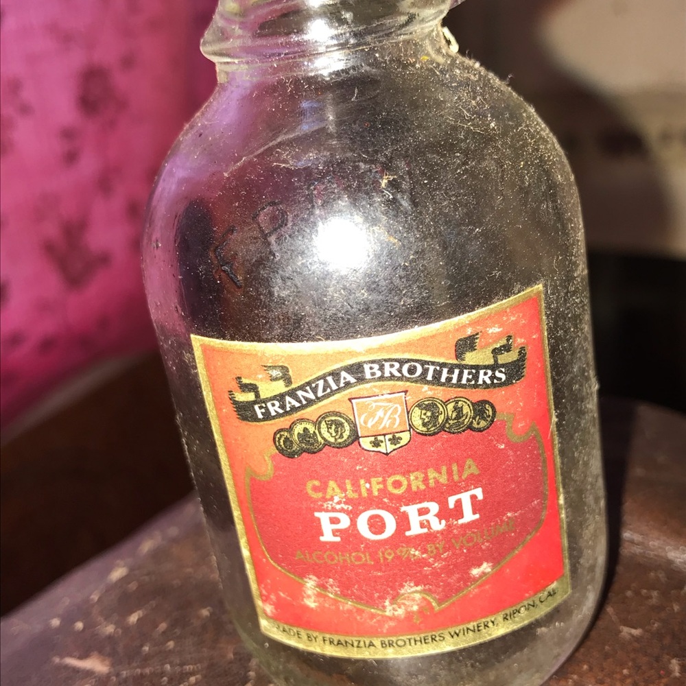 3/16 mini RARE Franzia 1973 wine bottle